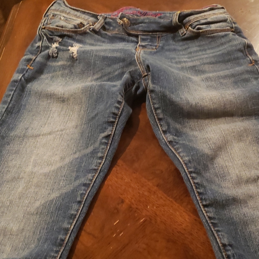 Delia's Taylor Capri jeans